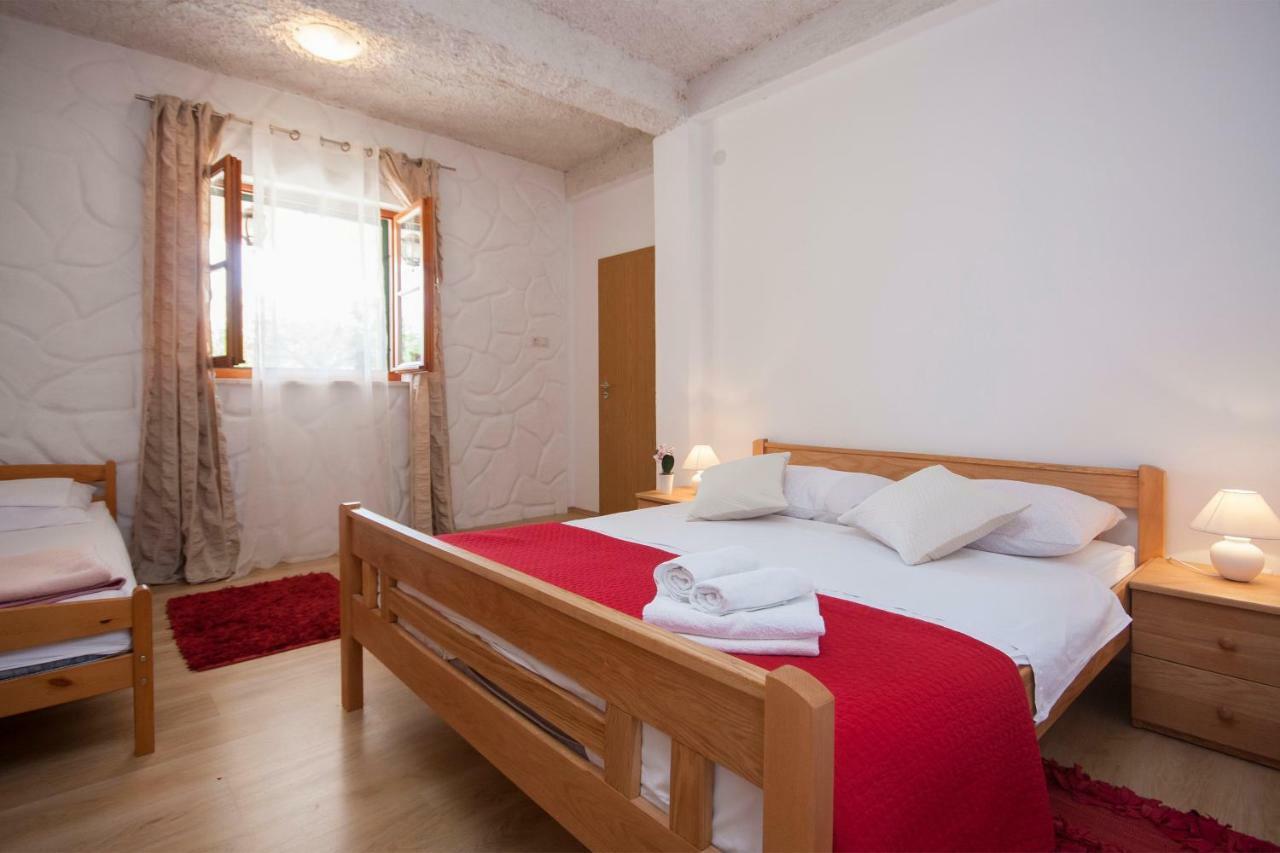 Rooms Katarina Lozovac Bagian luar foto